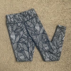 Lululemon Banana Leaf Wunder Under Full on Luon Legging Size 4